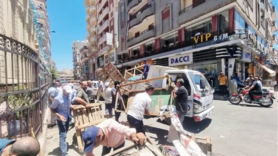 حملات مكثفة لرفع 318 حالة إشغال خلال بحملة بدمنهور بالبحيرة