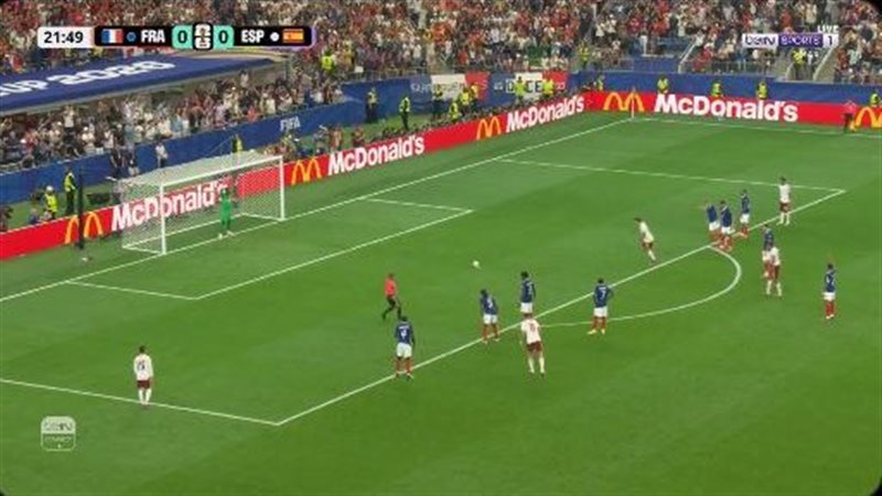 فرنسا وإسبانيا بنصف
