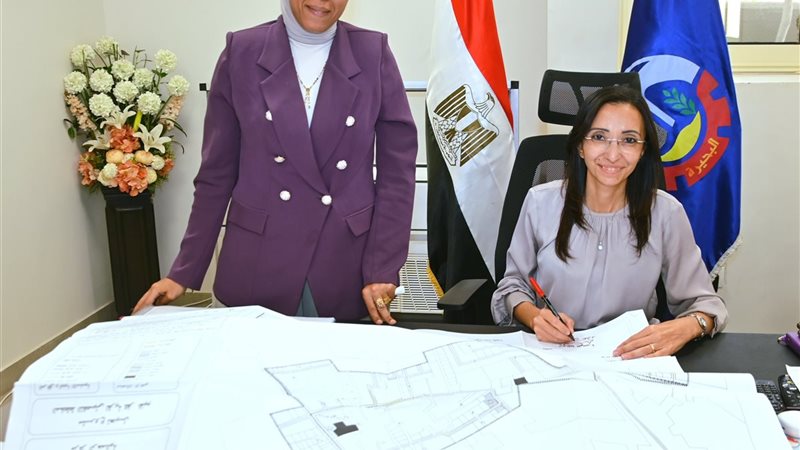 محافظ البحيرة تعتمد