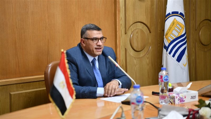 محافظ قنا 