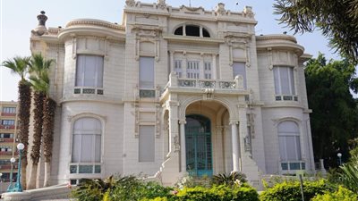 جامعة عين شمس تعلن مد فترة التقديم للمشروعات البحثية الممولة