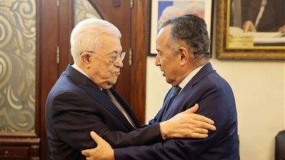 الرئيس الفلسطيني يستقبل الأمين العام لجامعة الدول العربية فى عمان