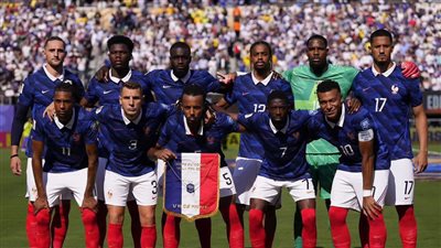 بعد تألقه في المونديال.. منافسة شرسة بين اليونايتد وتشيلسي لضم نجم منتخب فرنسا