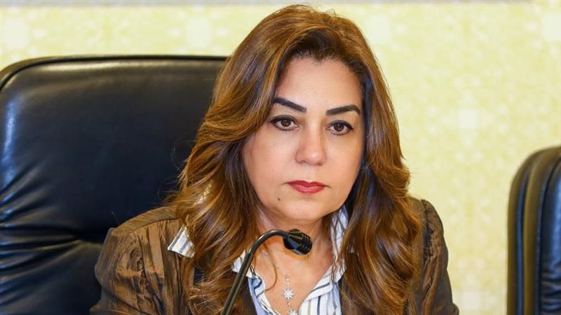 منال عوض 