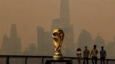 دخان حرائق كندا يهدد نهائي كأس العالم ويغطي سماء مدنًا أمريكية