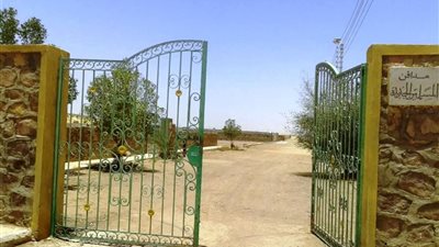محافظ أسوان يوجه بإعداد دراسة لتطوير الجبانة الجديدة بالجانب الغربى للمدينة 