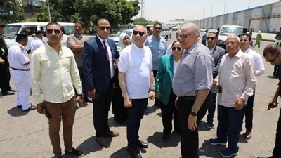 محافظ القاهرة يشدد على منع الإشغالات والانتظار الخاطئ بموقف السلام