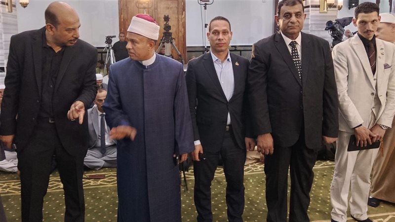 النائب سيد عبد الجليل يشارك في افتتاح مسجد الرحمن بالقصاصين 