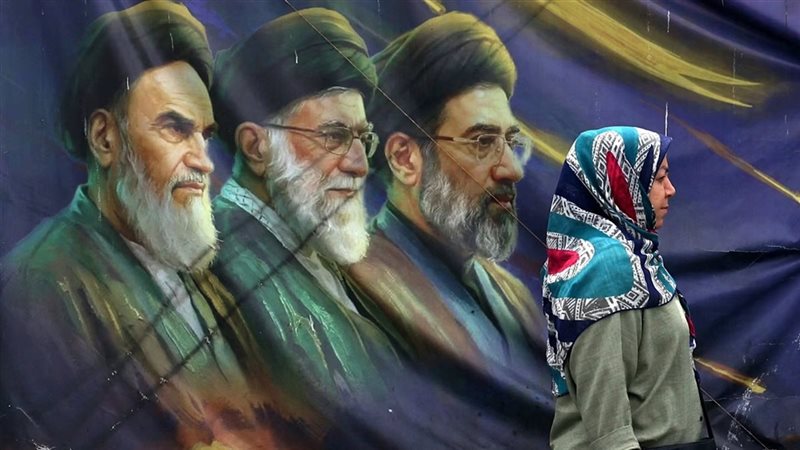 إيران 
