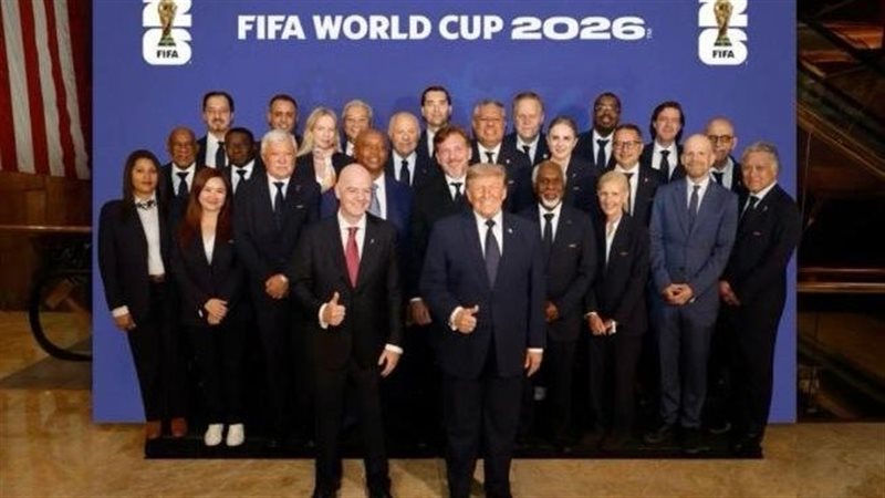 ترامب يستقبل مجلس