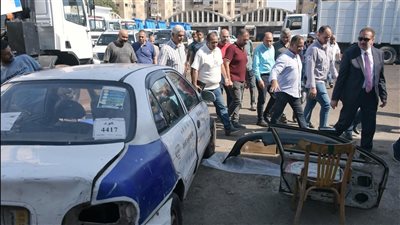 الانتهاء من المرحلة الأولى من العمرات الجسيمة لـ18 سيارة ومعدة بجراج بورسعيد 