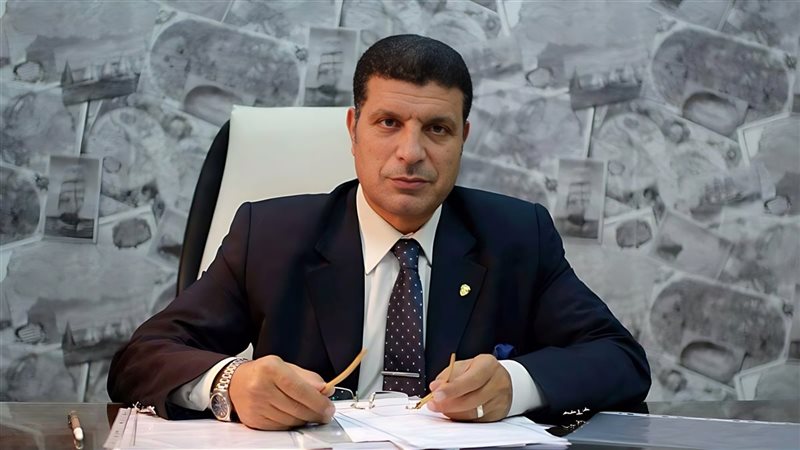 الخبير السياسي مختار