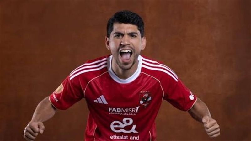 محمد شكري لاعب النادي