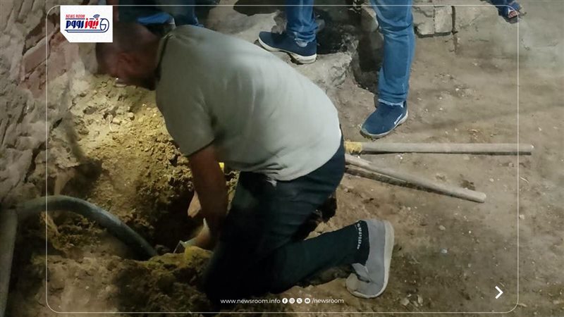 صورة من صيانة التسريب