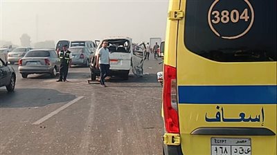 محافظة القليوبية : رفع أثار حادث التصادم على طريق شبرا بنها الحر 