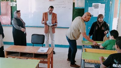 الوكيل الثقافي لمنطقة السويس الأزهرية تتفقد امتحانات الدور الثاني 