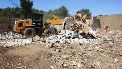 محافظ أسوان يتابع نتائج جهود إزالة التعديات وإسترداد الأراضي ضمن الموجه ٢٩