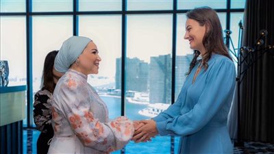 انتصار السيسي تستقبل السيدة الأولى للجبل الأسود في جولة بمعرض «ديارنا» بالعلمين