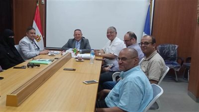 رئيس جامعة دمياط يناقش الاستعدادات الأولية لتشغيل مستشفى الغالي الجامعي 