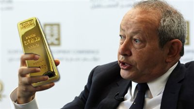نجيب ساويرس: الذهب يظل ملاذا آمنا.. وتقلباته الأخيرة سببها الحروب