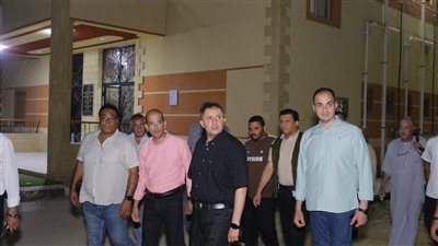 محافظ دمياط يتابع ميدانيا مستوى النظافة والخدمات خلال جولة مفاجئة