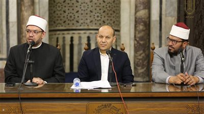 الأزهر: الهبة تعزز المودة بين الناس.. وهذا الفرق بينها وبين الصدقة والهدية