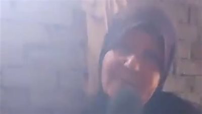 والدة عامل الخردة بدمياط تنهار بعد تأجيل إخلاء سبيله وتناشد سرعة الإفراج