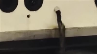 مشربتش من نيلها.. مواطنون يوثقون واقعة تصريف مياه صرف من فندق بالاقصر