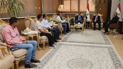 رئيس جامعة قنا يستقبل وفد الهيئة العامة لتعليم الكبار لبحث سبل تعزيز التعاون 