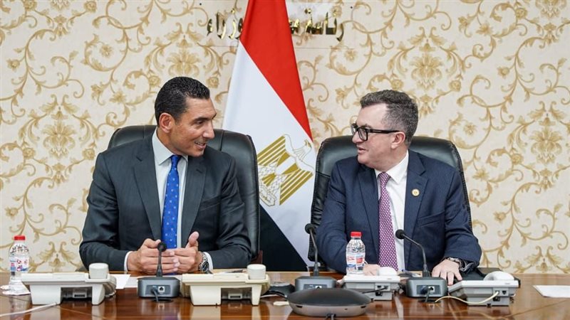 الدكتور أحمد رستم