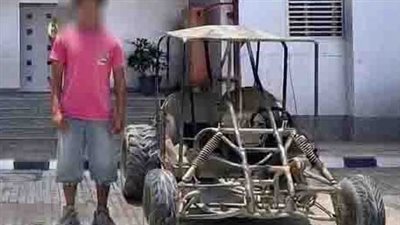 الداخلية تضبط عاملا سمح لطفل بقيادة سيارة سفاري في البحر الأحمر 