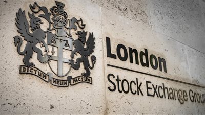 بورصة لندن تعتزم إطلاق منصة تداول ليلي جديدة خلال 2027 للمستثمرين 