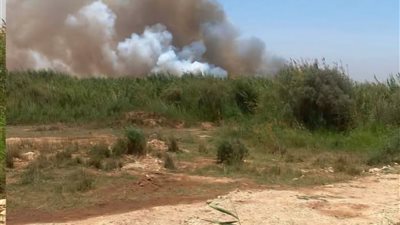 حريق بمزرعة الصرف الصحي بالكولا في سوهاج.. واستمرار أعمال التبريد والتأمين