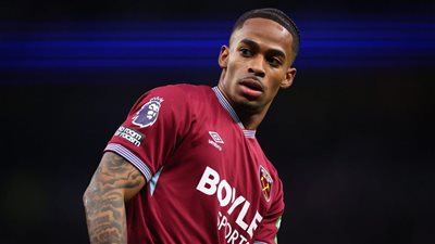 الهلال السعودي يخطف سومرفيل من روما الإيطالي بعقد قياسي