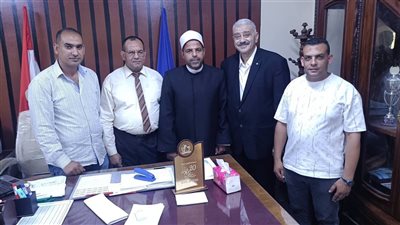 وفد الطرق الصوفية بدمياط يهنئ مدير مديرية الأوقاف بمناسبة توليه مهام منصبه