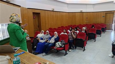 الرعاية الصحية بالسويس تنظم برنامجا تدريبيا في الصيدلة الإكلينيكية 