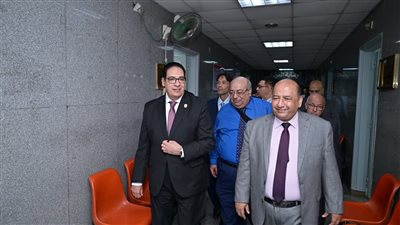 رئيس جامعة القاهرة يتابع جاهزية مستشفى الطلبة واستكمال أعمال تطويرها