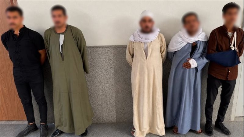 المتهمين 