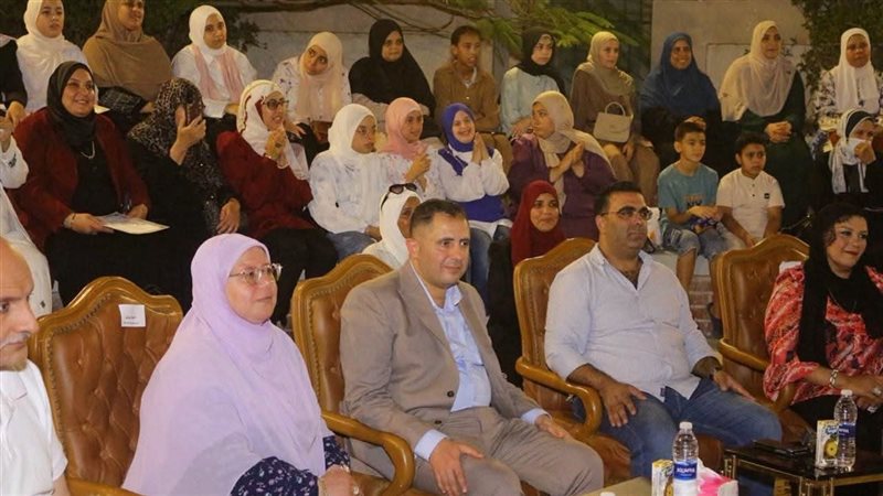 محافظ دمياط يكرم