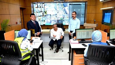 محافظ الدقهلية يتابع اعمال النظافة ورفع الاشغالات وتطوير ميادين المحافظة 