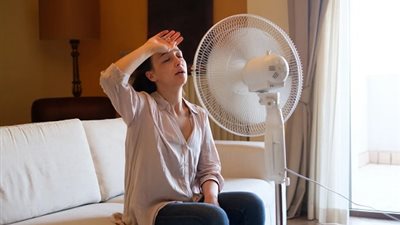 6 حيل بسيطة لمواجهة الحر داخل المنزل.. خطوات فعالة لتبريد الأجواء دون تكييف