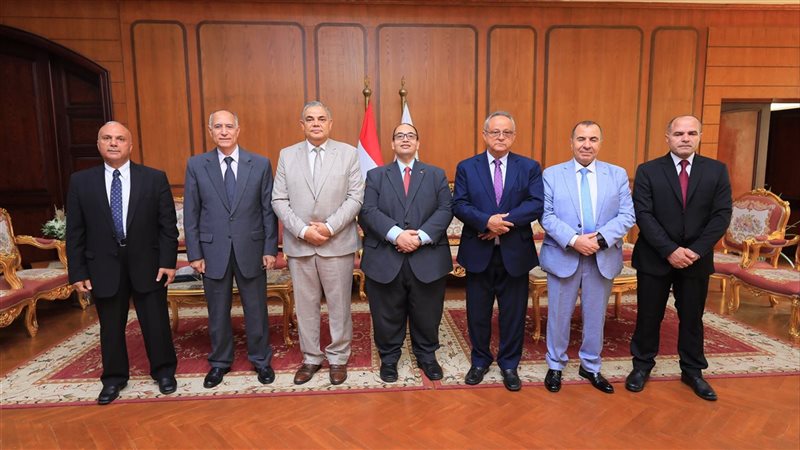 رئيس جامعة كفر الشيخ
