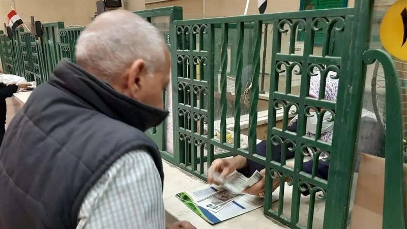 صرف معاشات شهر أغسطس