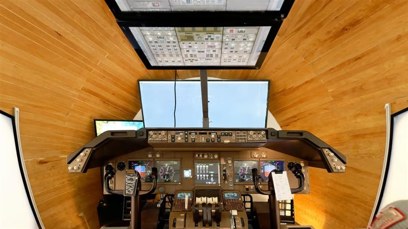 مكتب الشركة