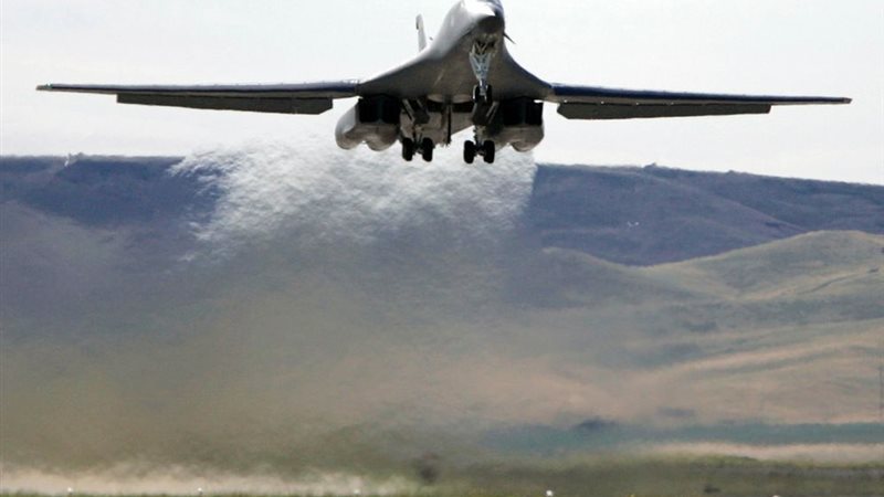 قاذفات B-1