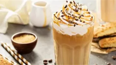 هل القهوة المثلجة ترطب الجسم في الصيف؟.. إليك الكمية الآمنة لتناولها