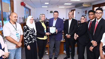محافظ دمياط يتفقد بطولة الشطرنج بمكتبة مصر العامة ويؤكد دعم المواهب والأنشطة 