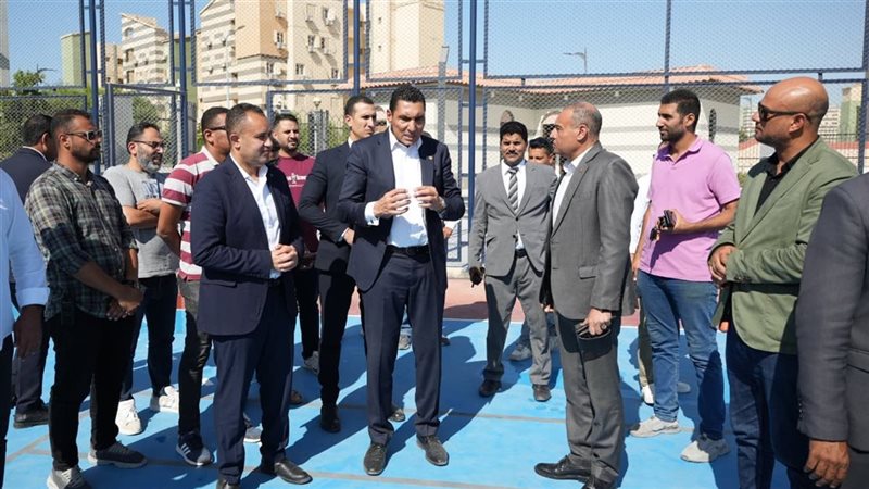 وزير الشباب والرياضة