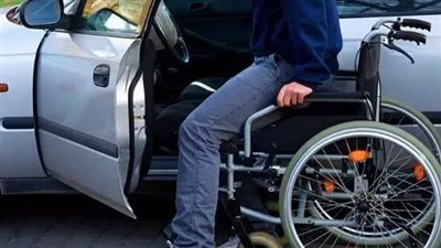 خاص| بعد واقعة فتاة أوبر.. مفاجأة قانونية: سيارات المعاقين ممنوعة من العمل