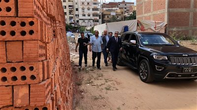 محافظ الدقهلية يتفقد عقارات بطلخا ويشدد لا تهاون في مخالفات البناء